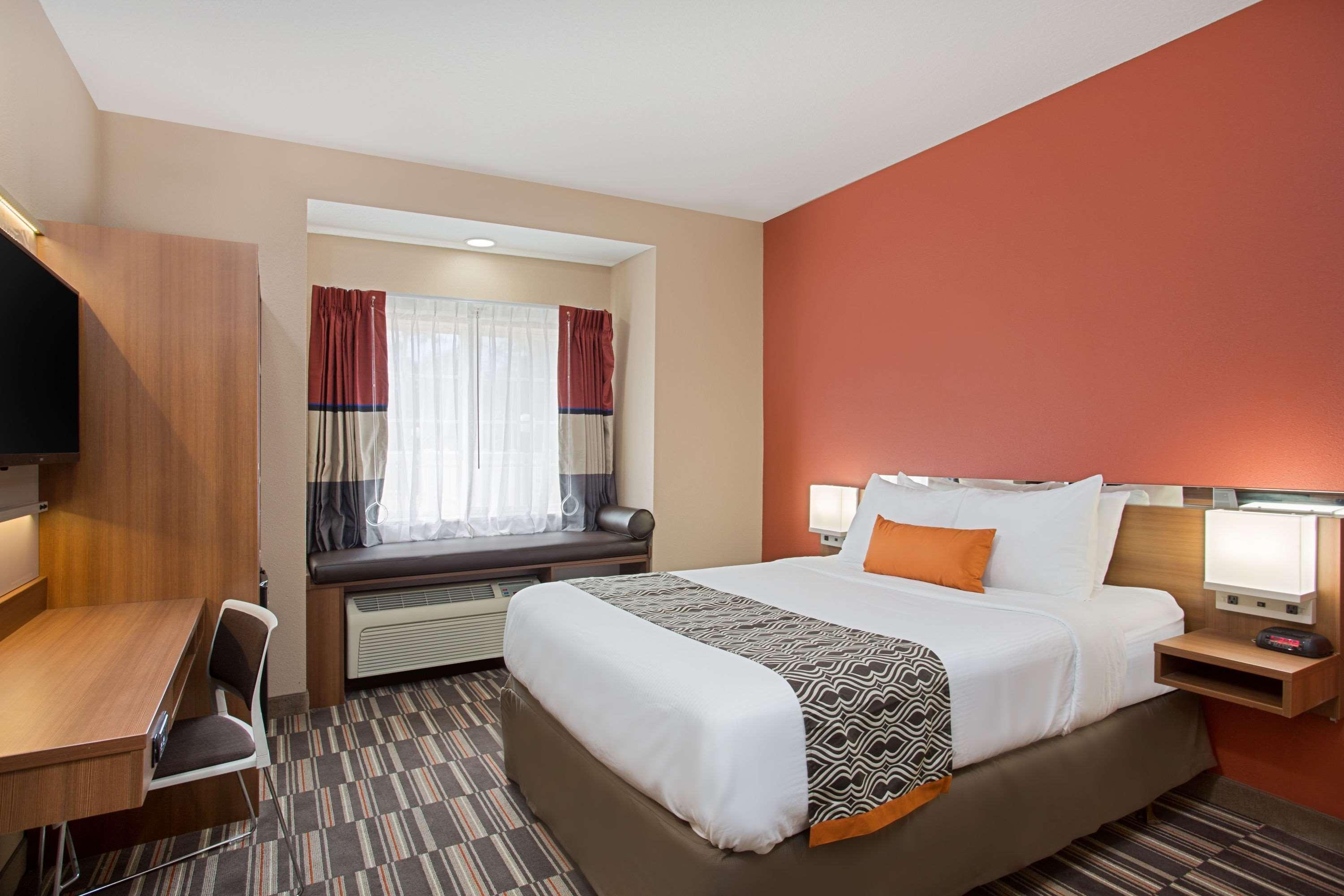 Microtel Inn & Suites By Wyndham וולטרבורו מראה חיצוני תמונה