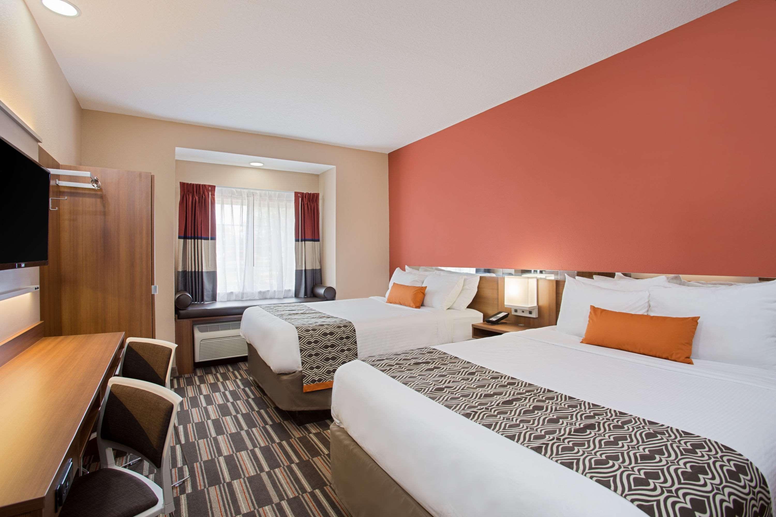 Microtel Inn & Suites By Wyndham וולטרבורו מראה חיצוני תמונה