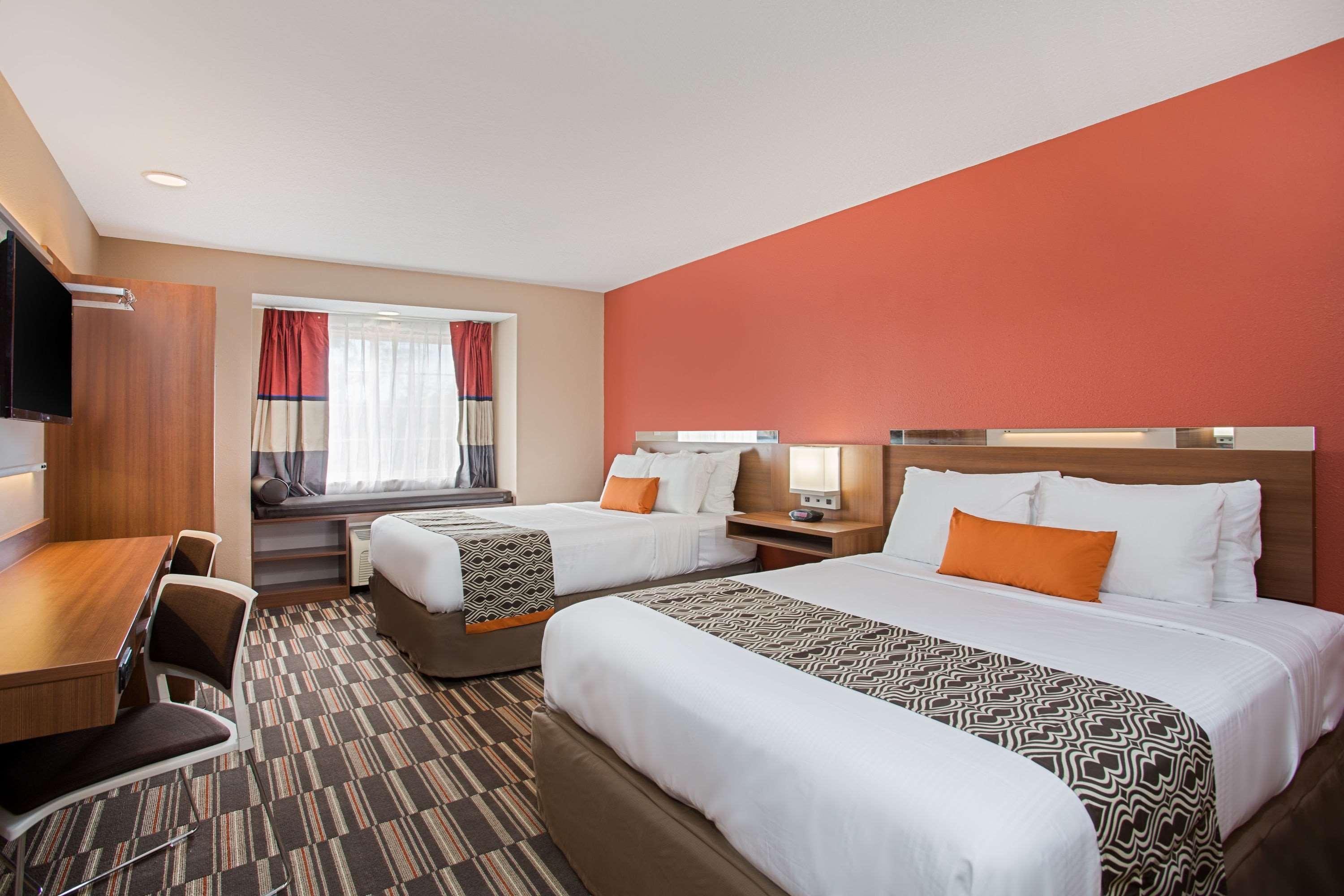 Microtel Inn & Suites By Wyndham וולטרבורו מראה חיצוני תמונה