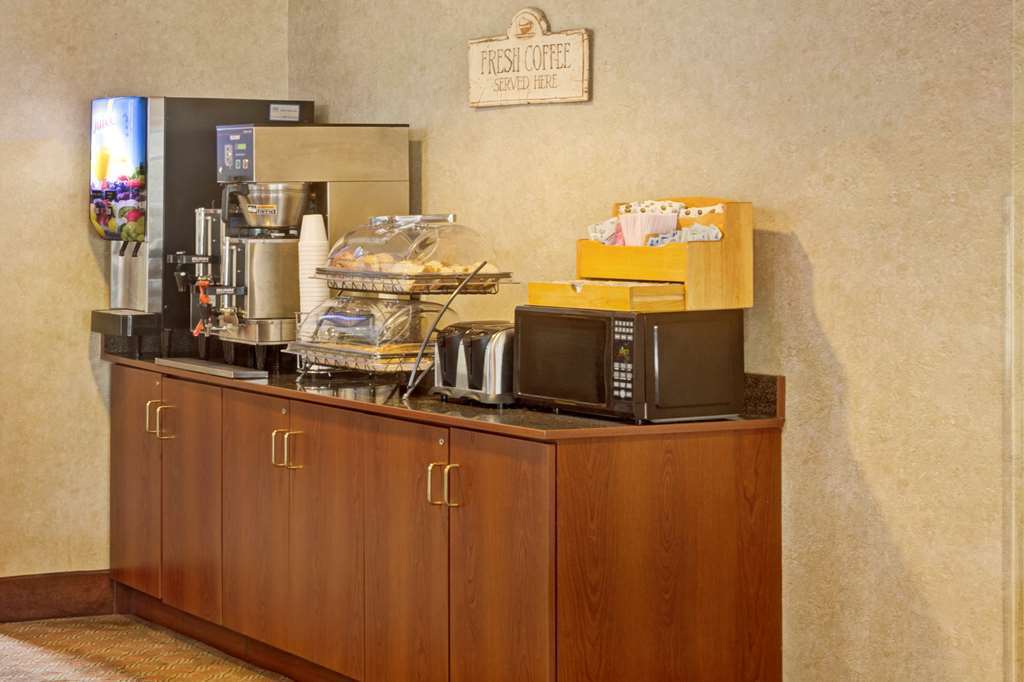 Microtel Inn & Suites By Wyndham וולטרבורו מתקנים תמונה