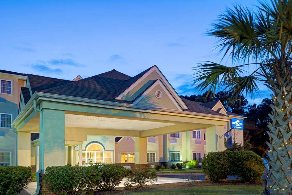 Microtel Inn & Suites By Wyndham וולטרבורו מראה חיצוני תמונה