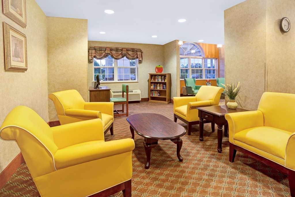 Microtel Inn & Suites By Wyndham וולטרבורו מראה פנימי תמונה